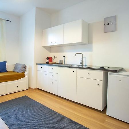 Fullhouse - Halle - B2 - Daylight Bathroom - Nespresso Halle (Saale) Exterior foto