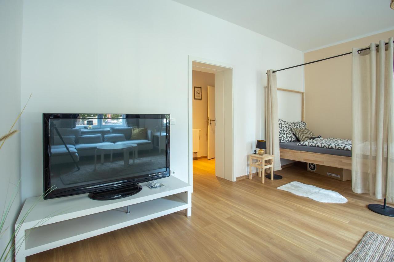 Fullhouse - Halle - B2 - Daylight Bathroom - Nespresso Halle (Saale) Exterior foto